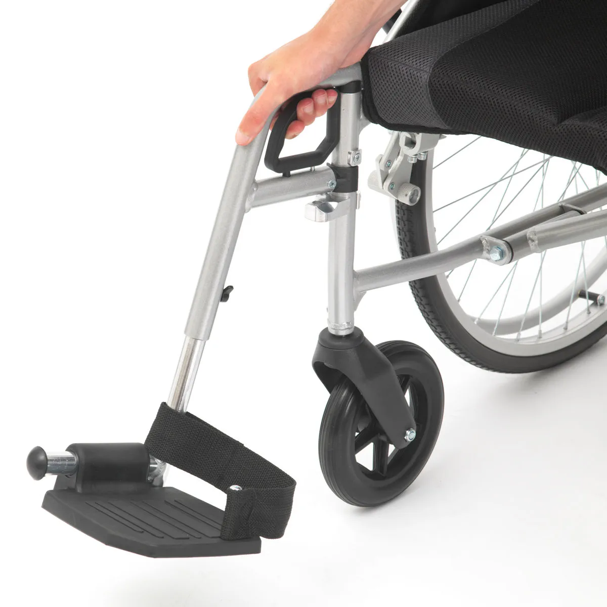 Phantom Wheelchair Swing In Swing Out Legrest.jpg